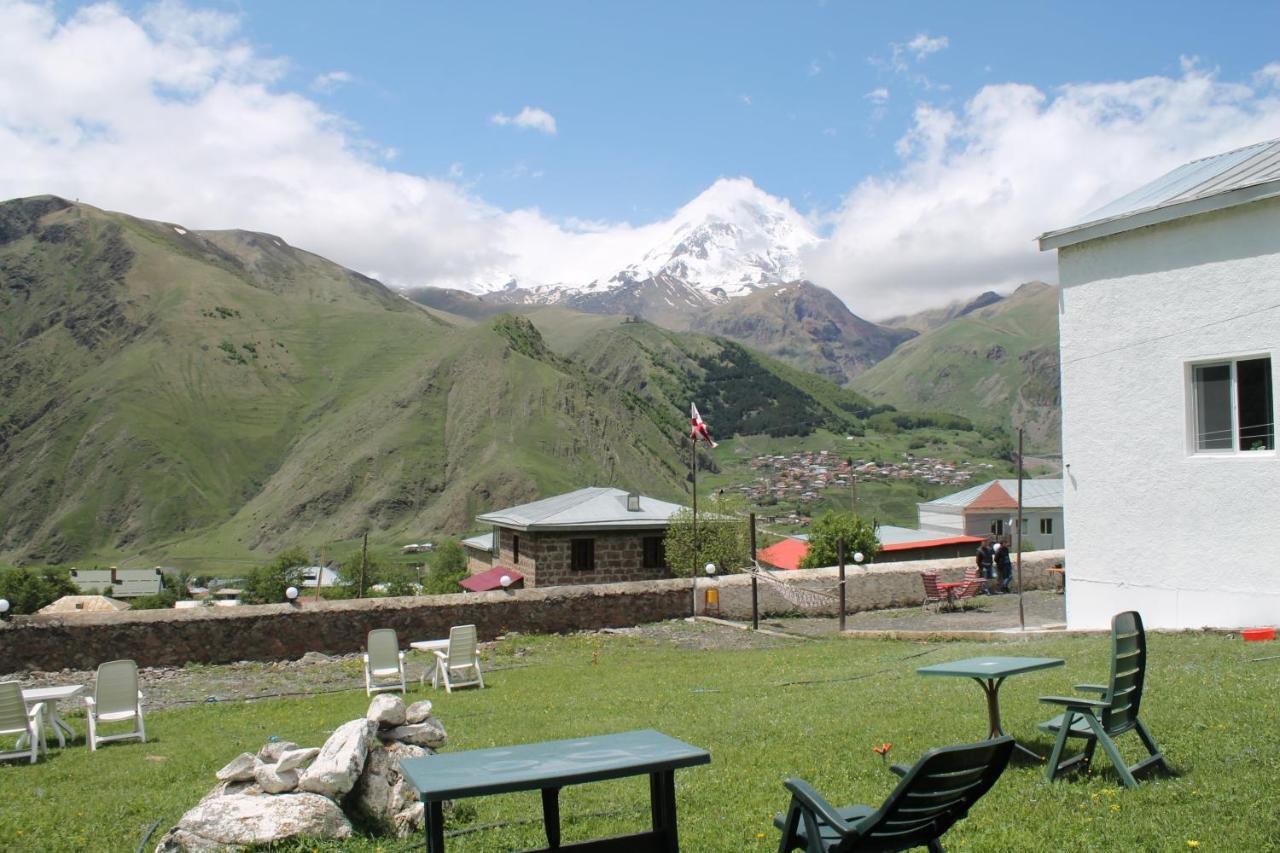 Hotel Noa Kazbegi Stepantsminda Exterior foto
