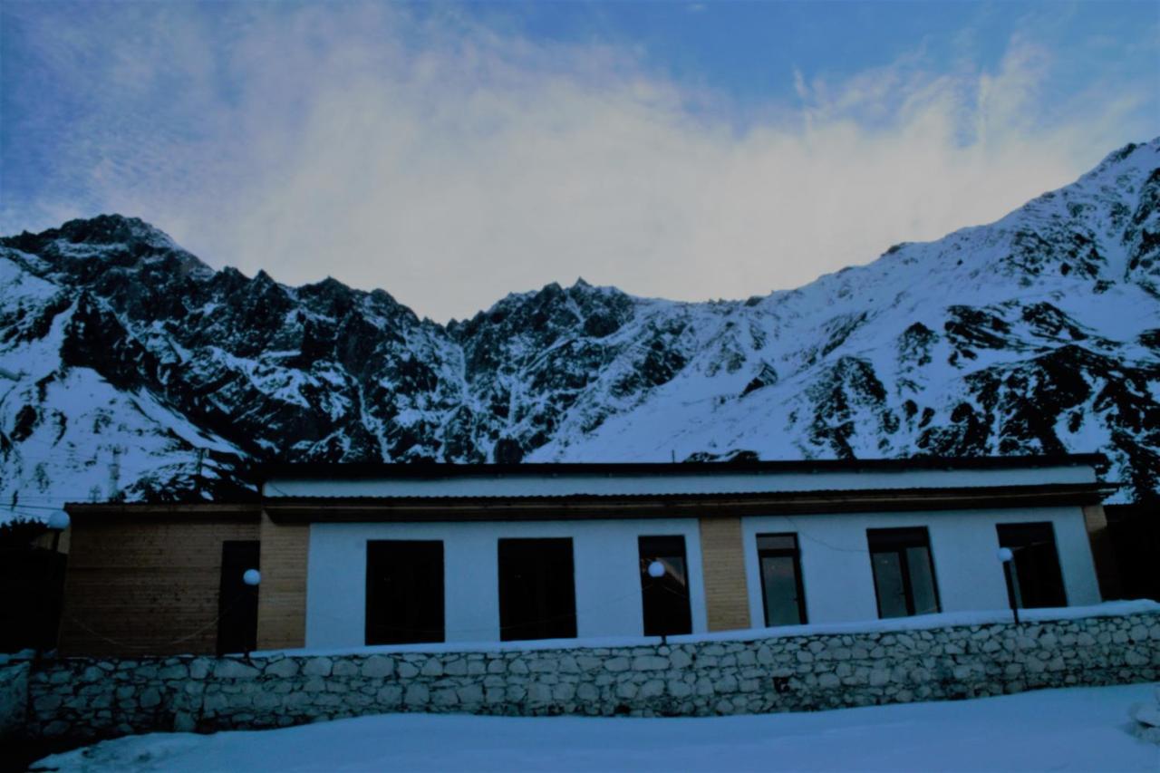 Hotel Noa Kazbegi Stepantsminda Exterior foto