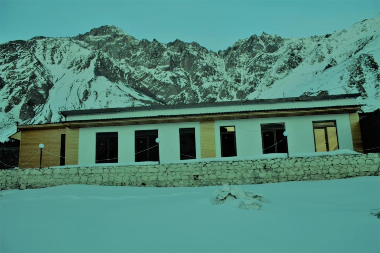 Hotel Noa Kazbegi Stepantsminda Exterior foto